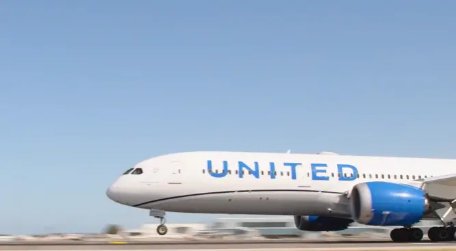 United Airlines arrival